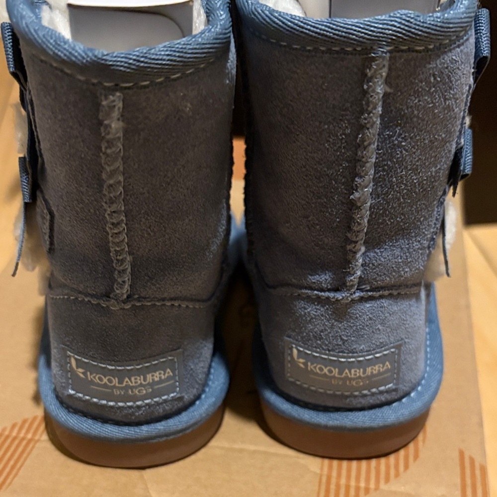 Koolaburra Kids Boots in Blue and Brown